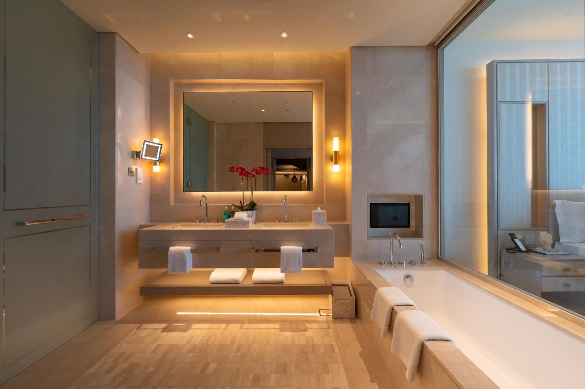 Five Luxe Dubai Exterior foto Bathroom